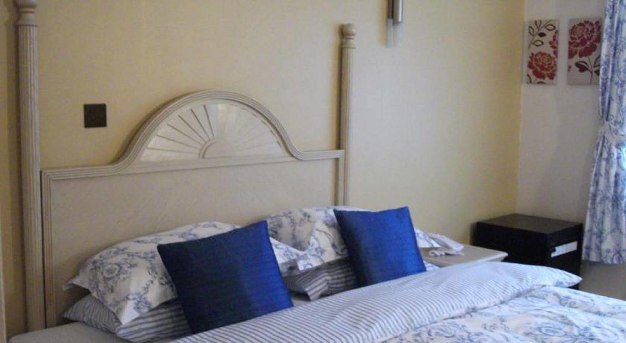 Oyo Osterley Park Hotel Isleworth Eksteriør billede